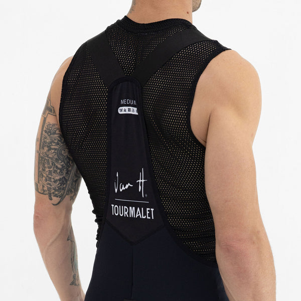 Mens Black mesh base layer