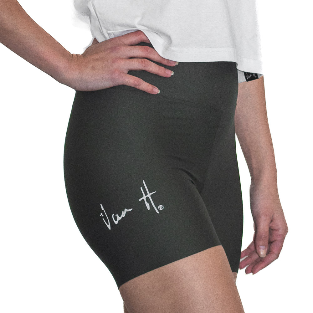 Sportswear, Active wear, running tight, gym tight, exercise tights, South Africa, athletic wear, sports attire, locally made active wear, Van H, mens sportswear, ladies sportswear, tight with pockets